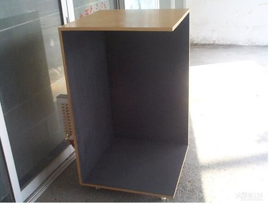 شراء قياس درجة الحرارة الكهربائية الأسود اختبار زاوية للمنتجات الالكترونية تصنيع عبر الإنترنت